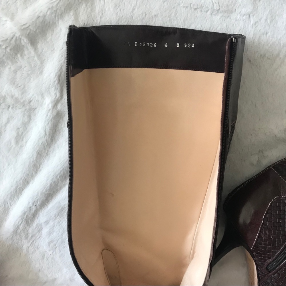BEAUTIFUL! Cole Haan Leather Boots - Picture 7 of 10